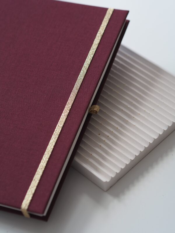 Burgundowy planner B5 Burgundy Charm – elegancki bullet journal